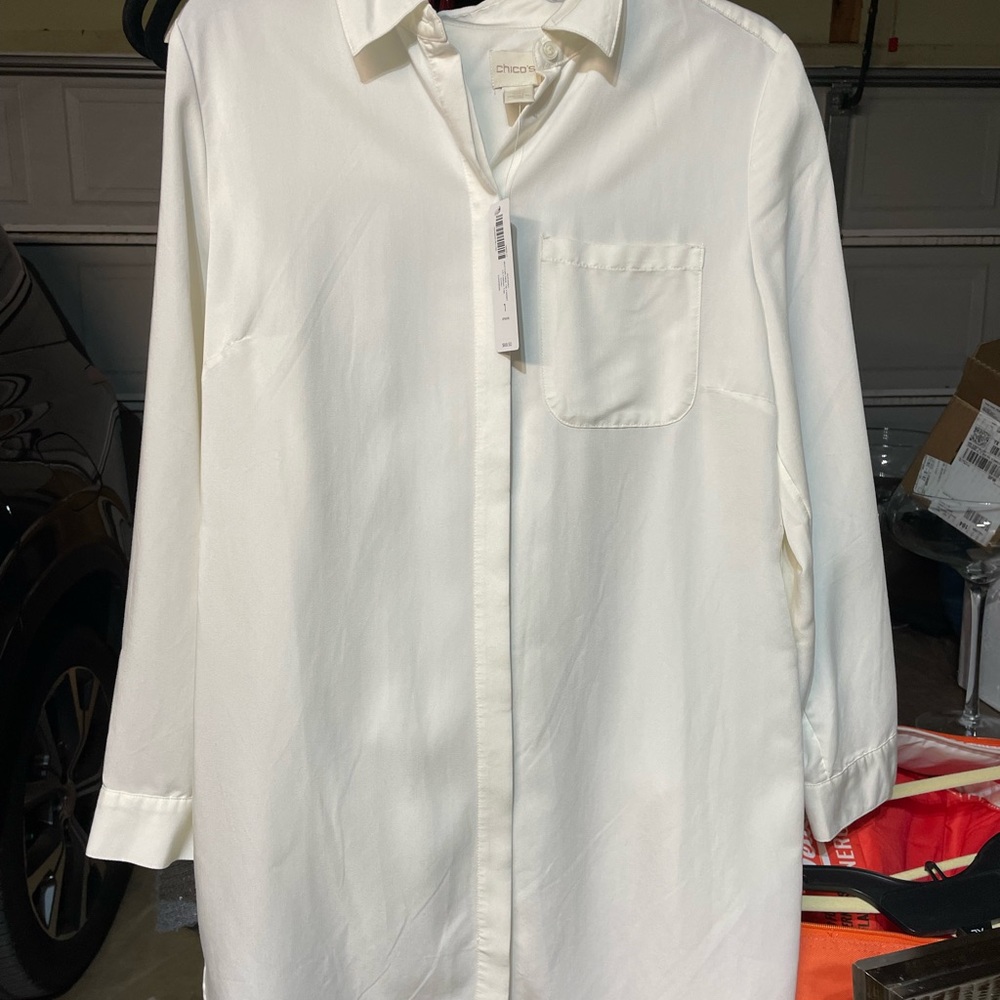 Chico’s NWT winter white tunic size 1